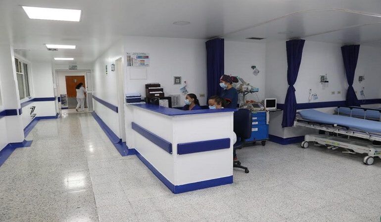 Bogotá activa su red hospitalaria para recibir heridos del terremoto en el suroccidente del país