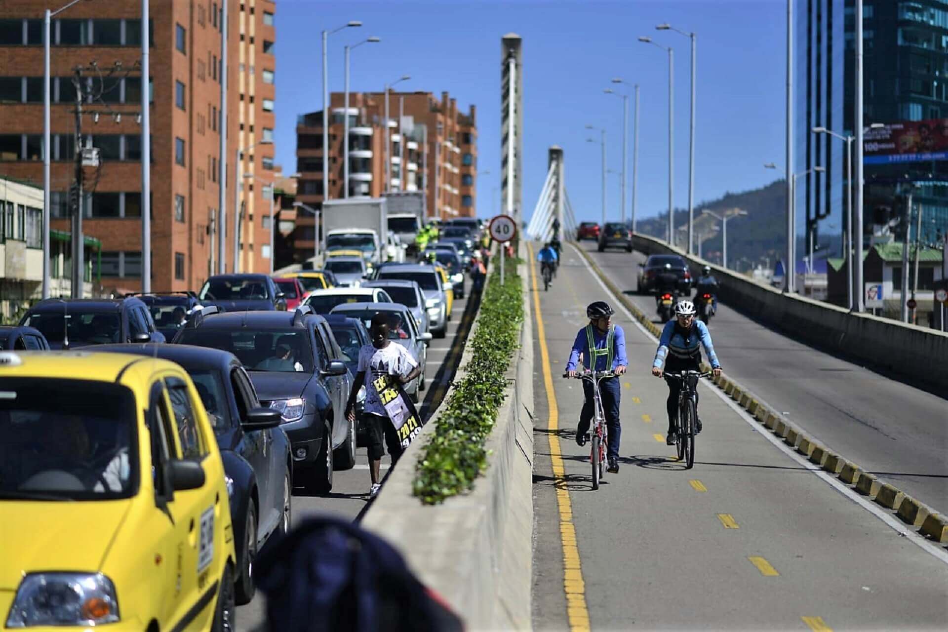 Pico y placa en Bogotá afecta a placas 6, 7, 8, 9 y 0