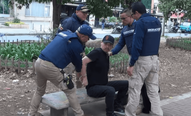 Procedimiento de policia judicial y custodia de ciudadano extranjero capturado en Bogota