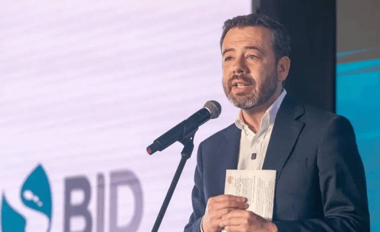 Alcalde de Bogotá en reunión oficial sobre crédito multilateral con el BID