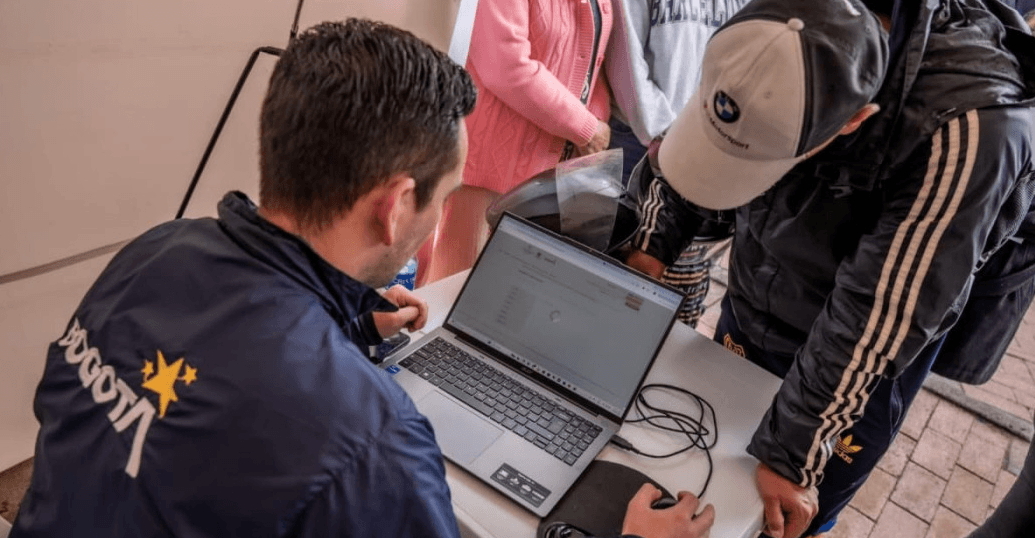 Empleo en Bogotá: 100 vacantes en feria laboral de Fontibón