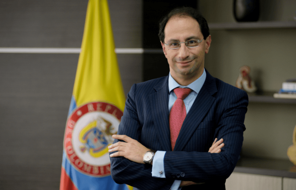 Funciones de la Vicepresidencia: Gobierno oficializa seis misiones para José Manuel Restrepo