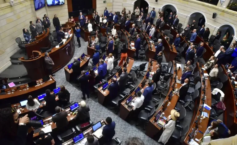 Bancada provida en Colombia más de 100 congresistas