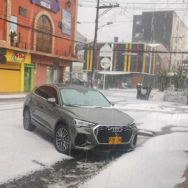 Granizada en Bogotá afectó Modelia, Engativá